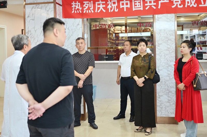 药食同源专委会莅临大望路中西医结合医院考察指导，共启深度合作新篇章